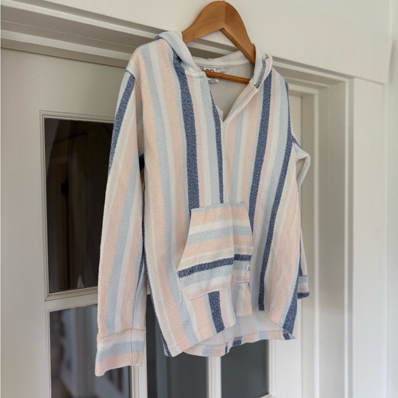 Roxy Striped Hooded Poncho towel 6/7 - Picture 4 of 7
